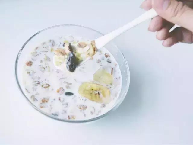 减肥期间应该选择哪种燕麦最好,燕麦测评一减脂就该选这些燕麦