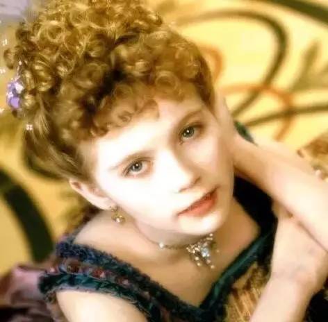 电影推荐吸血鬼爱情片,外国的吸血鬼爱情系列电影