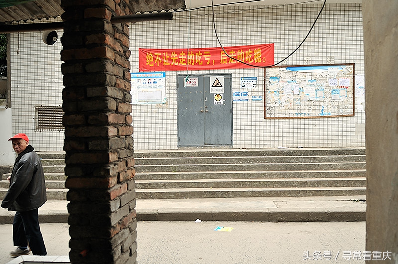 渝黔茶马古道视频,探访茶马古道上的蜈蚣桥