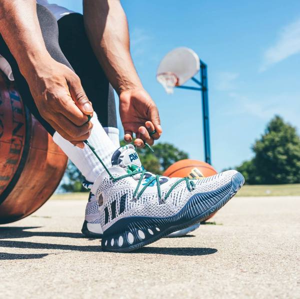 跑鞋穿到什么程度需要换,一双跑鞋穿多久