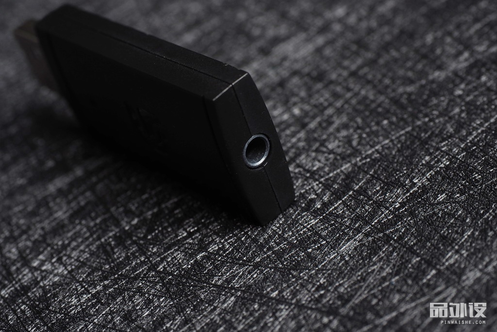 罗技g933的耳机接收器通用吗,罗技g933s耳机开机灯亮一下就灭