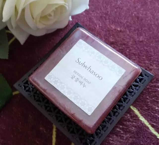 鼻子太脏黑头粉刺太多,男朋友鼻子黑头怎么去除