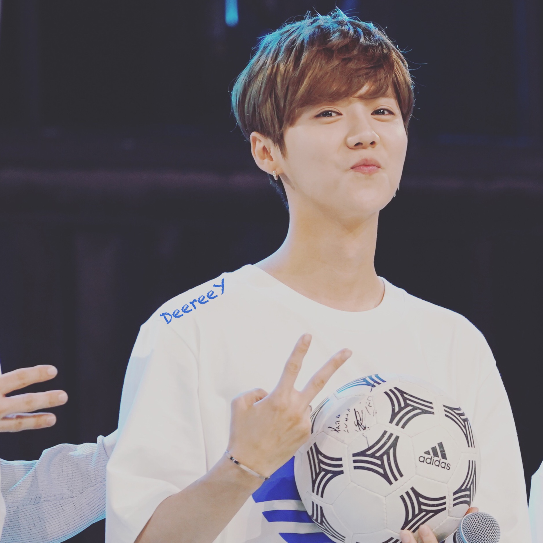 鹿晗听到exo歌的反应,鹿晗听见音乐跳舞