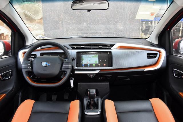 大灯起雾需要更换大灯吗,大灯起雾了怎么消除水汽