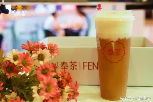 南宁火爆的网红奶茶,南宁9.9元2杯网红奶茶