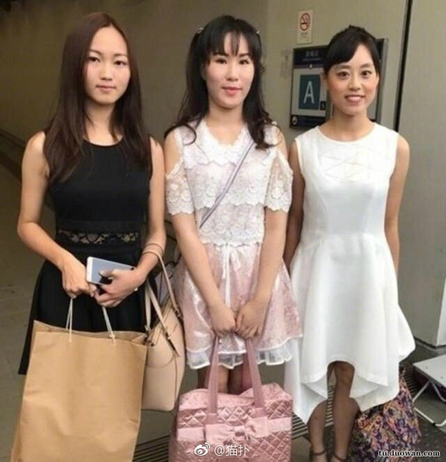 《每日一乐》2017港姐首轮面试开始颜值参差不齐颜值让人心情复杂