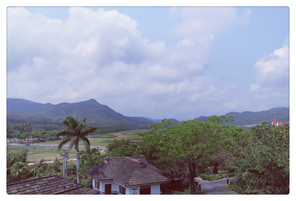 在三亚总有一片海属于一个人,在三亚椰梦长廊海边