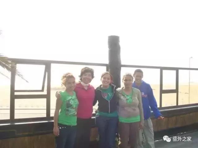 扛过枪、渡过江、下过乡的60岁“中国大妈”如何在花甲之龄闯非洲！｜