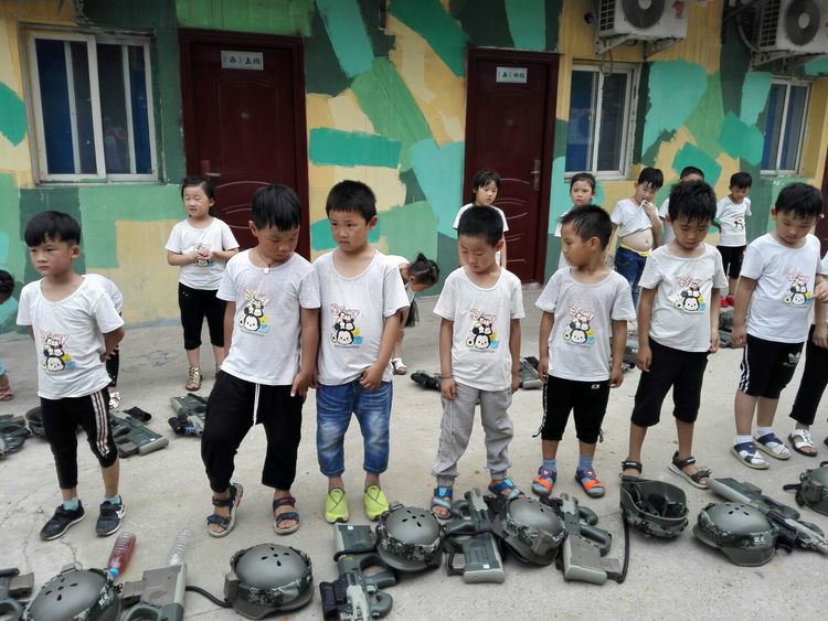 幼儿园毕业班夏令营活动,幼儿园大班毕业夏令营走进小学