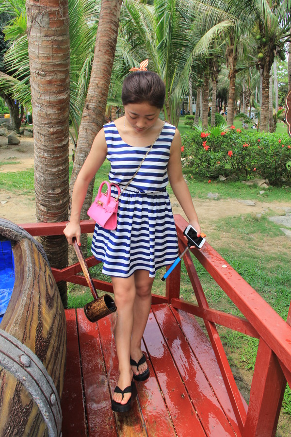 在三亚总有一片海属于一个人,在三亚椰梦长廊海边