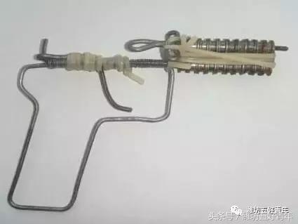 小时候玩的硬塑料子弹手枪,小时候玩的五款手枪