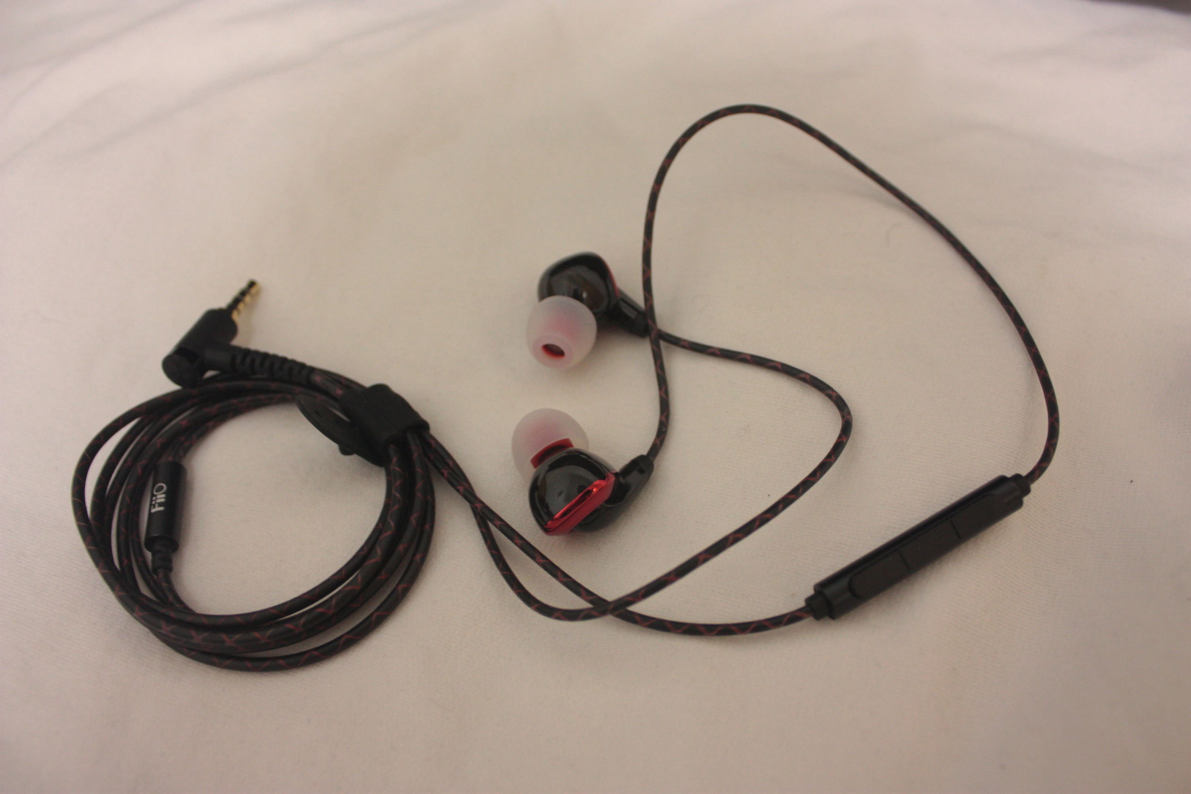 飞傲三代hifi耳机,飞傲耳机fd3