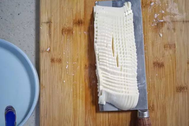 美味可口的皮蛋豆腐凉拌小贴士,又到夏天了各种小吃