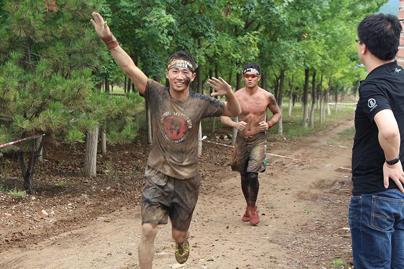 翻滚吧，青春—斯巴达痴肉记RollRollRoll