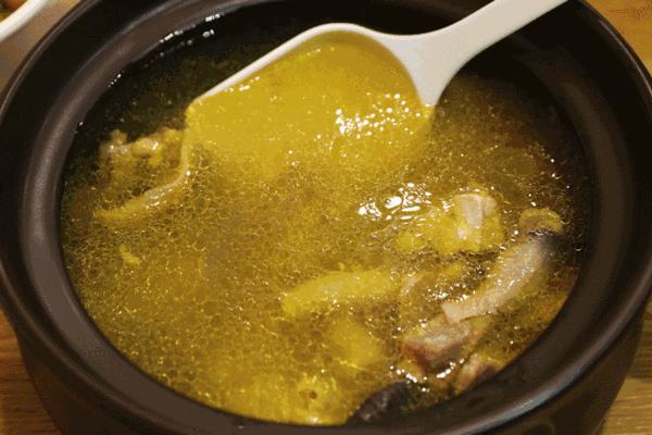 鸡汤喝了鸡肉不想吃怎么做,炖汤后剩的鸡肉怎么吃