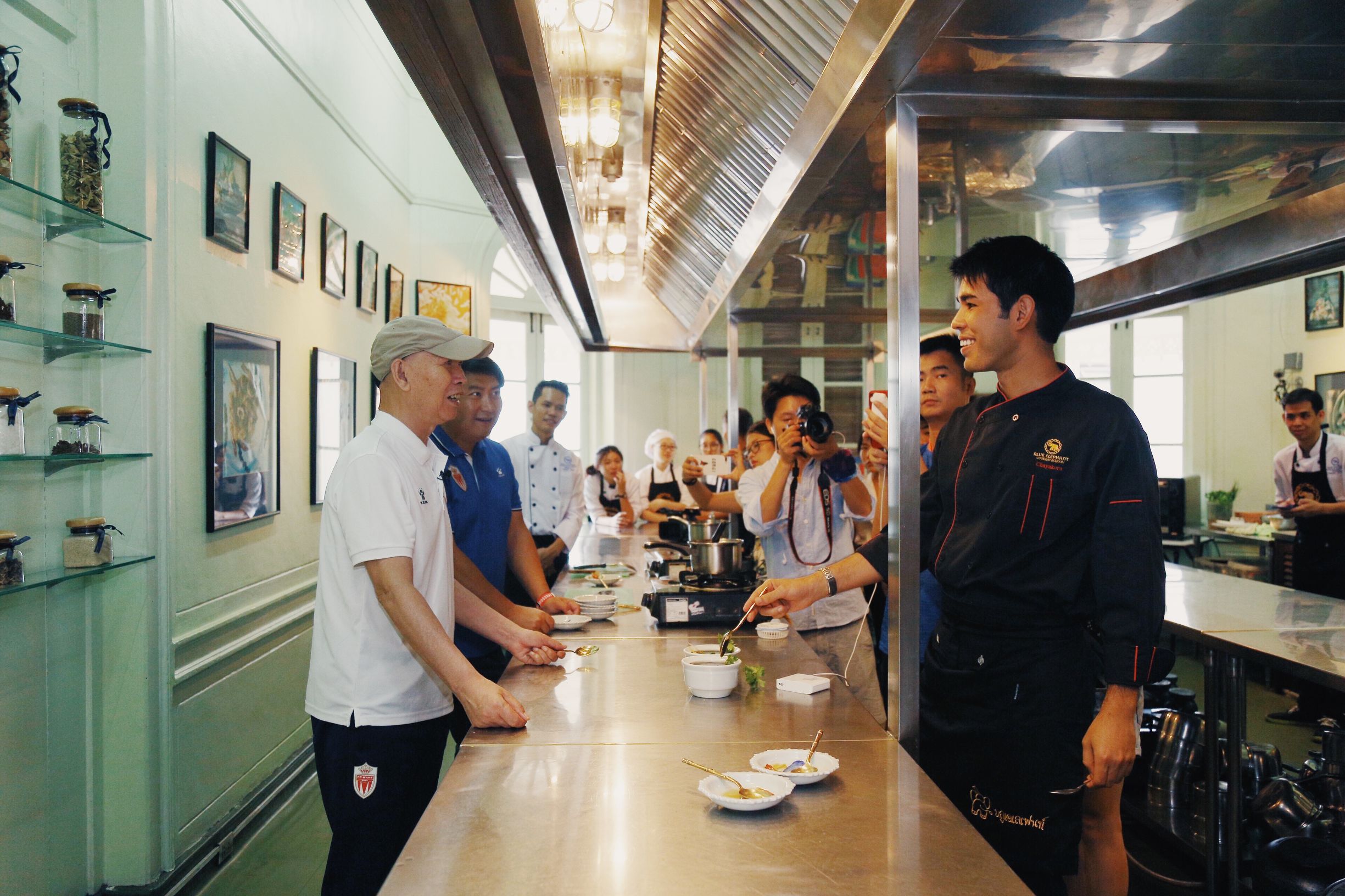 李伯清巴蜀笑星擂台赛完整视频,巴蜀擂台赛李伯清