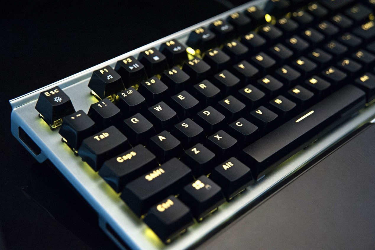 主流网咖主机配置,网咖电脑外设推荐