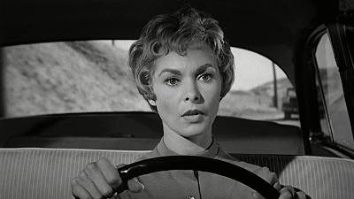 45秒美女沐浴戏拍7天，这部精分神作碾压99%的恐怖片