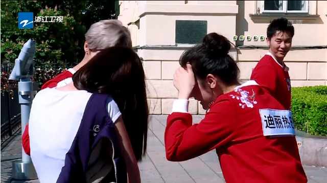 跑男和观众一起做游戏,李晨郑恺录制新综艺