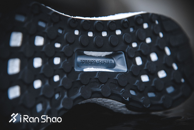 开箱adidasboost21,adidas开箱搞笑