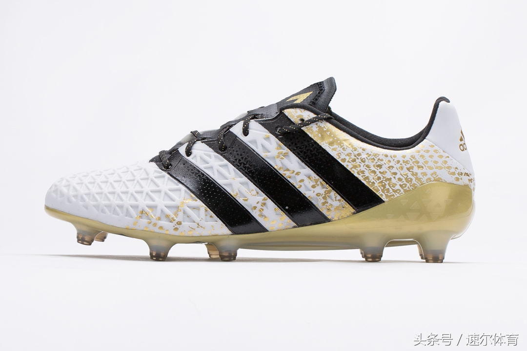 500元适合买什么足球鞋,前锋500块钱左右的足球鞋