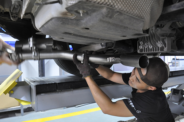 保时捷玛卡排气管尾喉,武汉保时捷玛卡改装