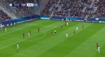 鐨囬┈涓満濡栦汉,椹珵濡栦汉缁村皵