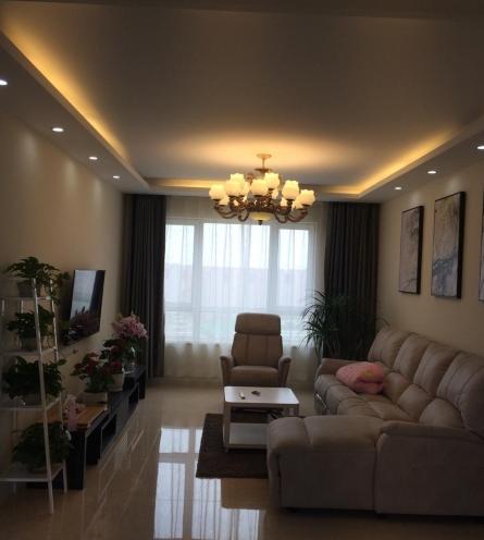 大门对着厕所破财,新房装修进户门对厕所