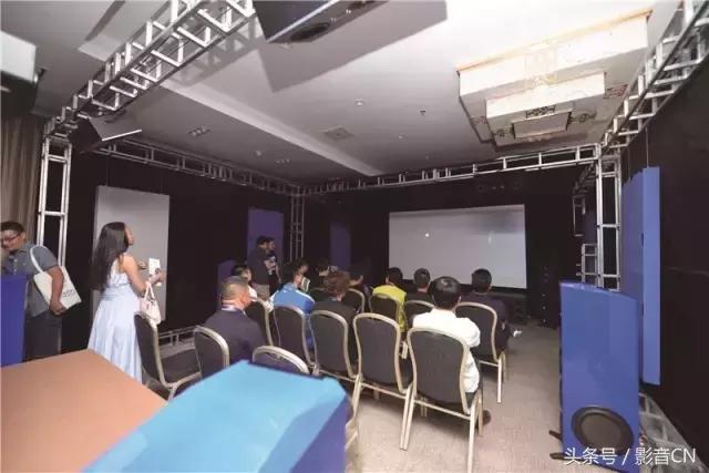 客厅也能成为舞台,客厅影院模式