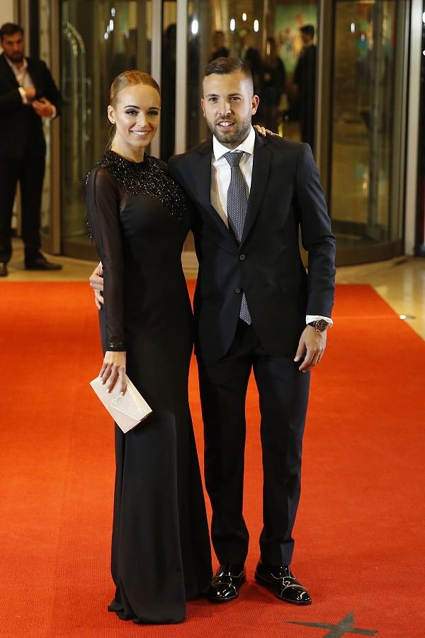 梅西与安东内拉亲密瞬间,梅西和安东内拉婚礼上的讲话