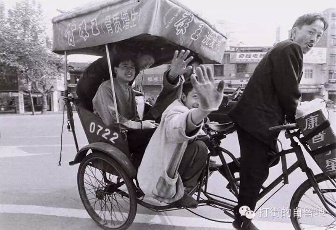 20年弹指一挥间的感慨,20年弹指一挥间的下一句