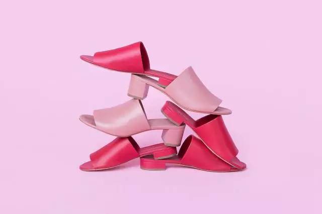 2018最火的4双鞋穿上时髦一整年,全网最火的十双鞋