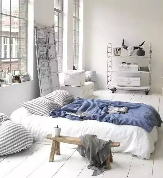 家里的颜色怎么跟窗帘搭配,家里颜色有些深搭配什么来协调