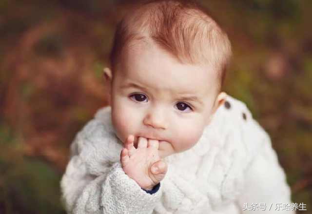 宝宝皮肤干燥怎么护肤,宝宝的皮肤干燥该如何解决