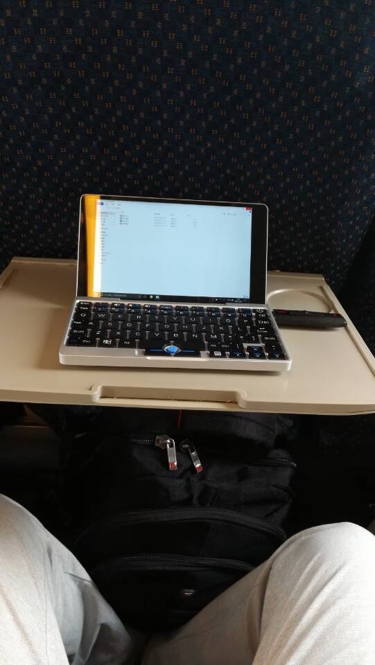 有人说7寸铝合金小本设计愚蠢?数十名网友集体狂怼!