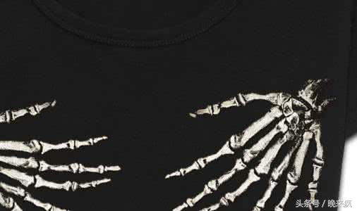 民间故事：生了孩子总是保不住夭折，碰巧朋友请了个高人算命，才明白原因！车冲压祖了！