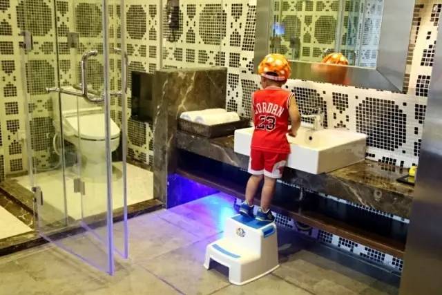 陪伴就是最长情的告白，周末，带儿子到佛山“小台湾”度个假