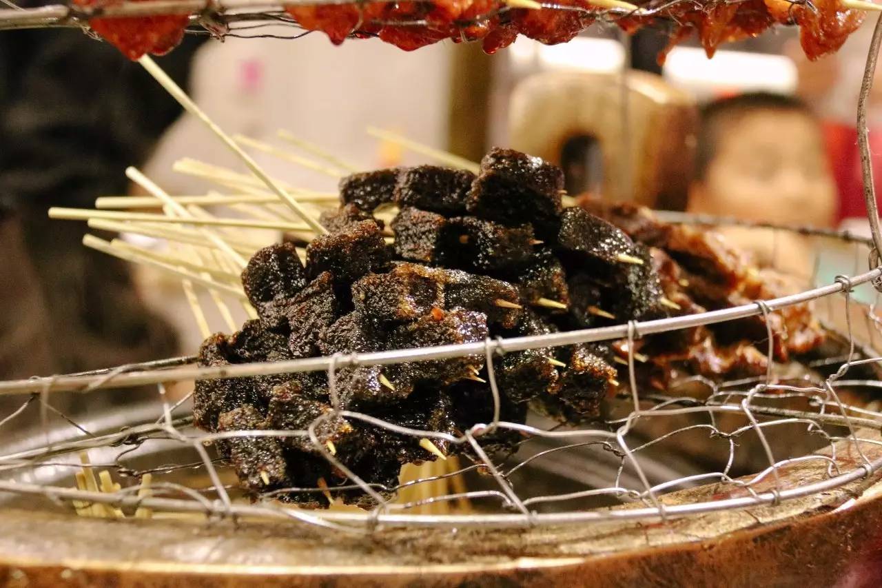 最吸引人的美食一条街推荐,7条吃货必打卡的美食街