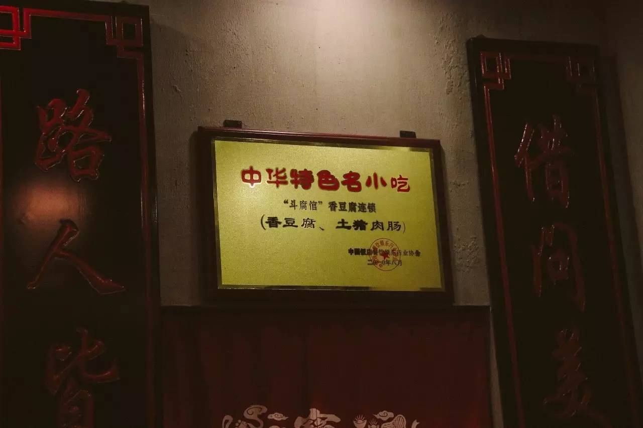 最吸引人的美食一条街推荐,7条吃货必打卡的美食街