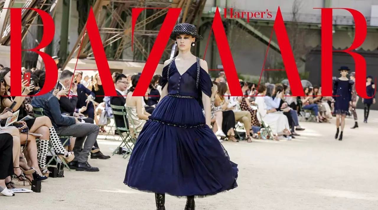 埃菲尔铁塔法国巴黎的浪漫地标,chanel秀场埃菲尔铁塔