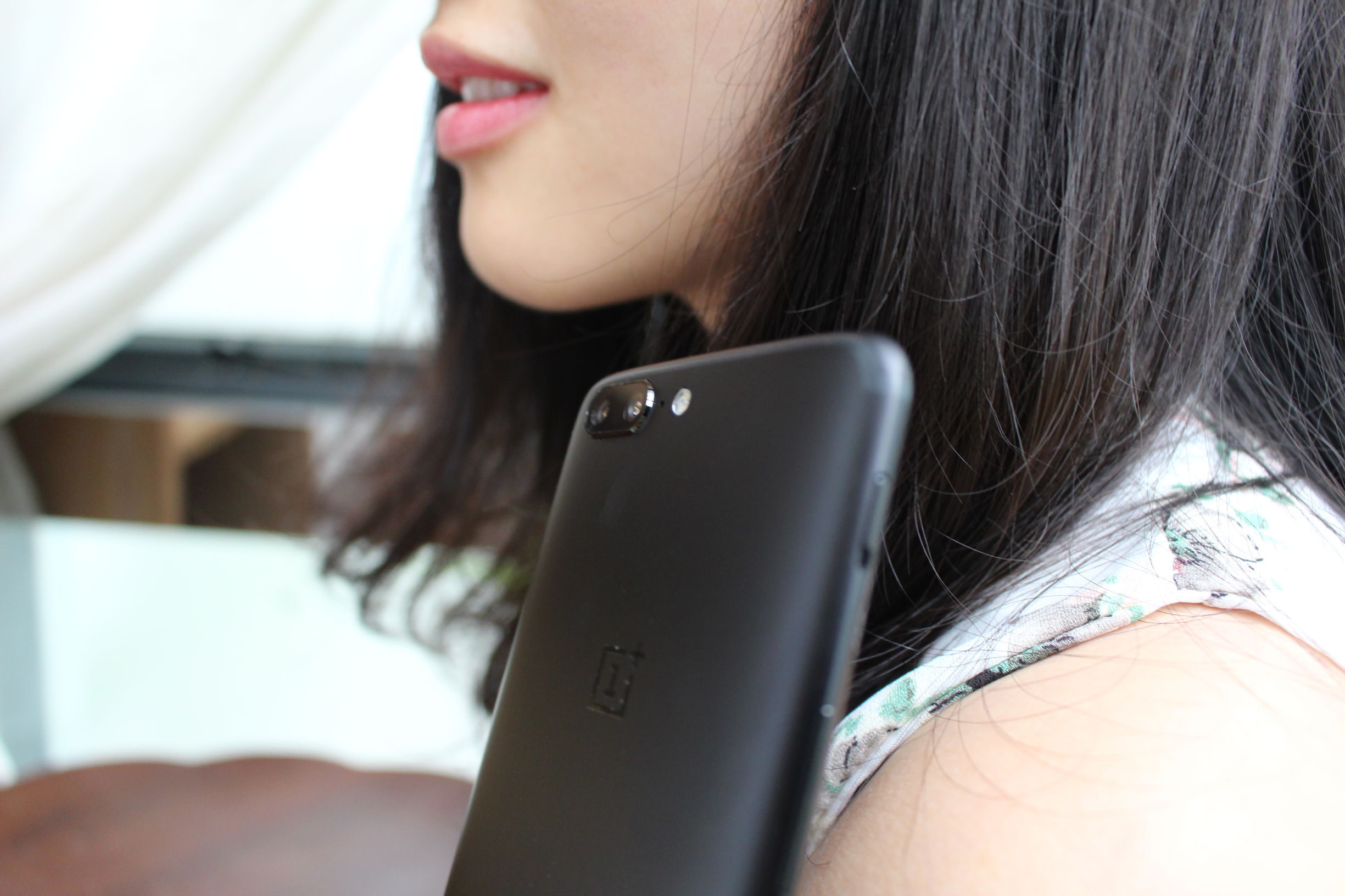 一加5手机评测国产机顶级旗舰,一加手机5评测科技美学