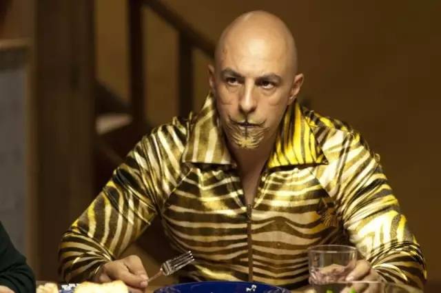 为了复仇她把自己嫁给了魔鬼,为了复仇把自己整成仇人模样