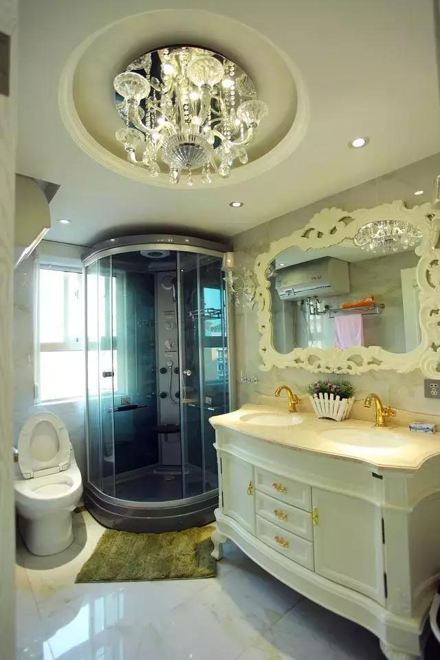 欧式水晶吊灯奢华大气,欧式吊灯搭配现代简约轻奢全屋