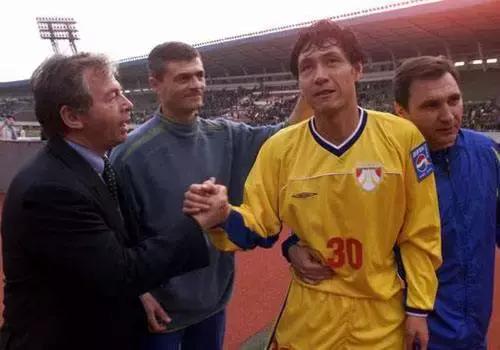 中国球员留洋董路,中国足球七大留洋球员