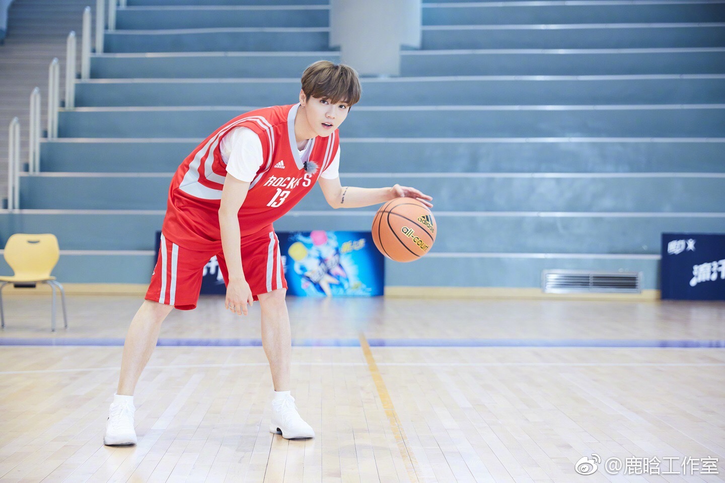 约吧大明星鹿晗高清,鹿晗篮球视频