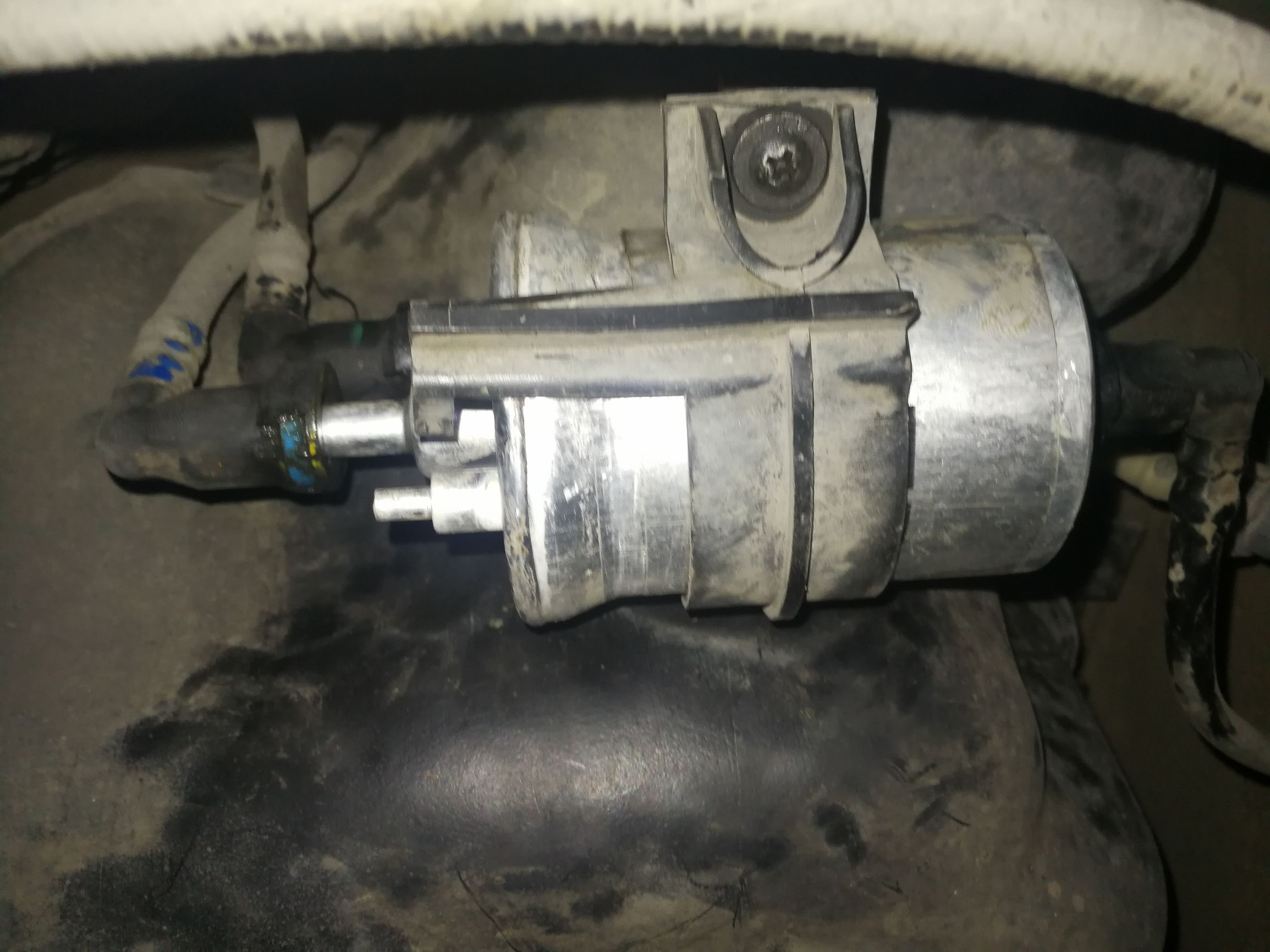 用了1万公里的空气滤芯,汽油滤清器六万公里有必要换吗