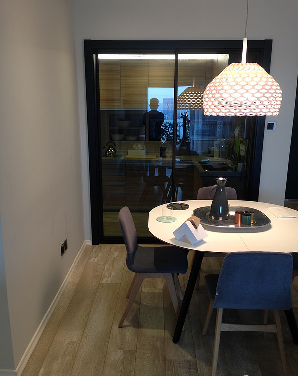 房子轻奢简装,高品质家装拎包入住