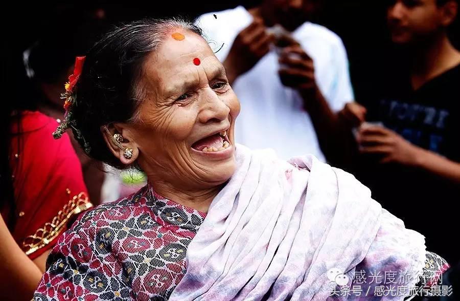 尼泊尔国歌唯一百花盛开的国度,尼泊尔百花图片