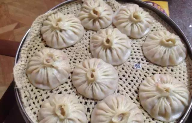 一个老外说要在1年内吃遍中国,结果5年了,还在新乡