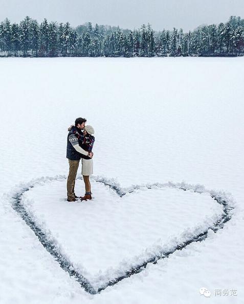 如何在朋友圈秀恩爱还不招人烦,在朋友圈如何秀恩爱不反感